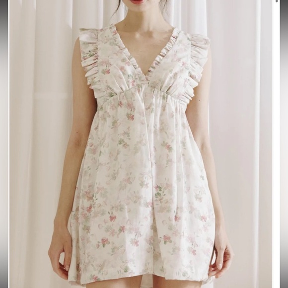 BOUTIQUE Cherry Blossom Ruffled Mini Dress NWT - Picture 1 of 8